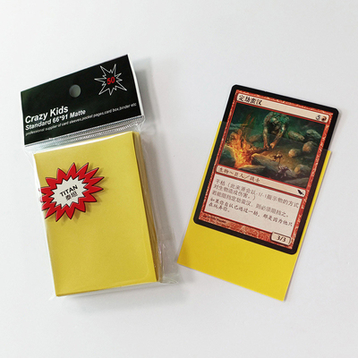 Tay áo thẻ màu vàng Magic Gathering Polypropylene Back 66X91mm