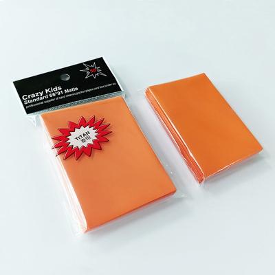 Tay áo thẻ Polypropylene màu cam PVC Tay áo thu thập ma thuật miễn phí